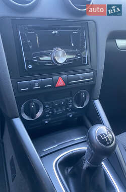 Хэтчбек Audi A3 2007 в 