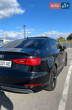 Седан Audi A3 2016 в 