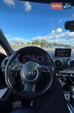Седан Audi A3 2016 в 