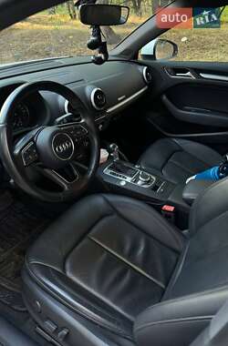 Седан Audi A3 2017 в 