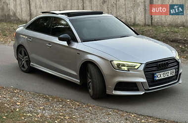 Седан Audi A3 2016 в 