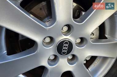 Хэтчбек Audi A3 2004 в 