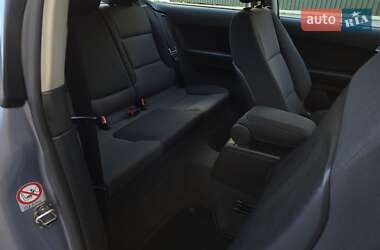 Хэтчбек Audi A3 2004 в 