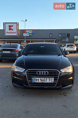 Седан Audi A3 2015 в Ірпені