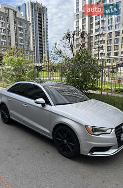 Седан Audi A3 2014 в Киеве