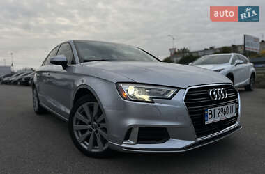 Седан Audi A3 2016 в Полтаве