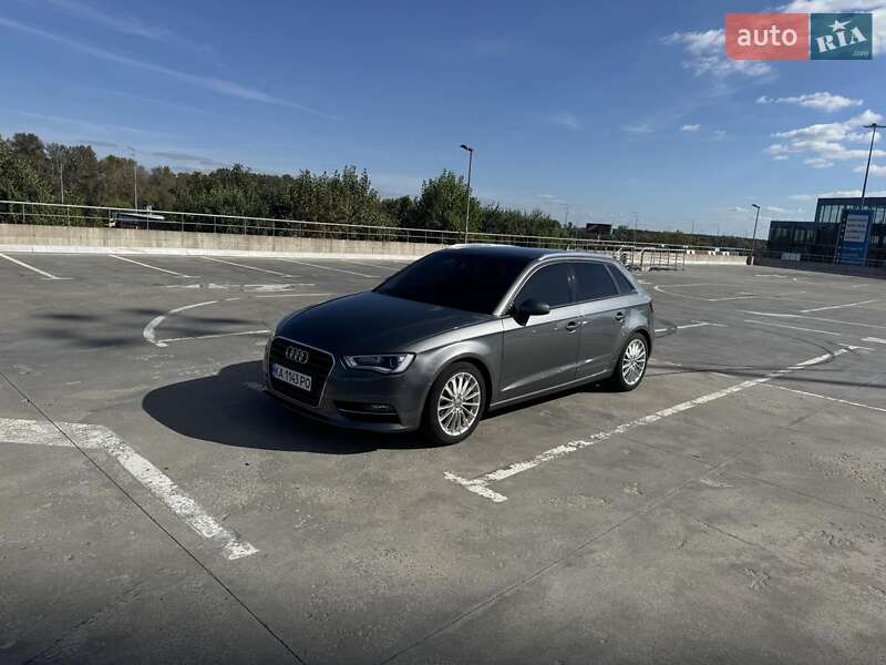 Хетчбек Audi A3 2015 в Києві