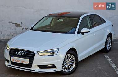 Седан Audi A3 2016 в 