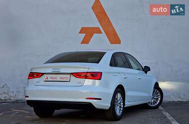 Седан Audi A3 2016 в 