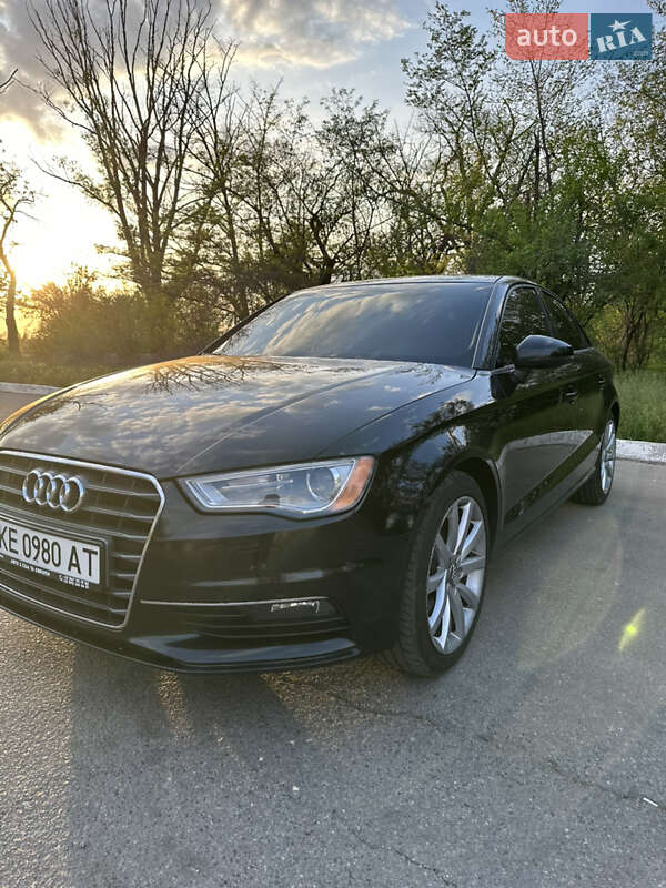 Седан Audi A3 2014 в Кривому Розі