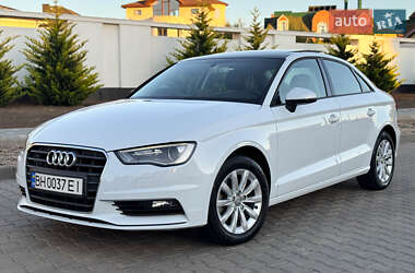 Седан Audi A3 2015 в 