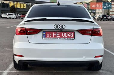Седан Audi A3 2015 в 