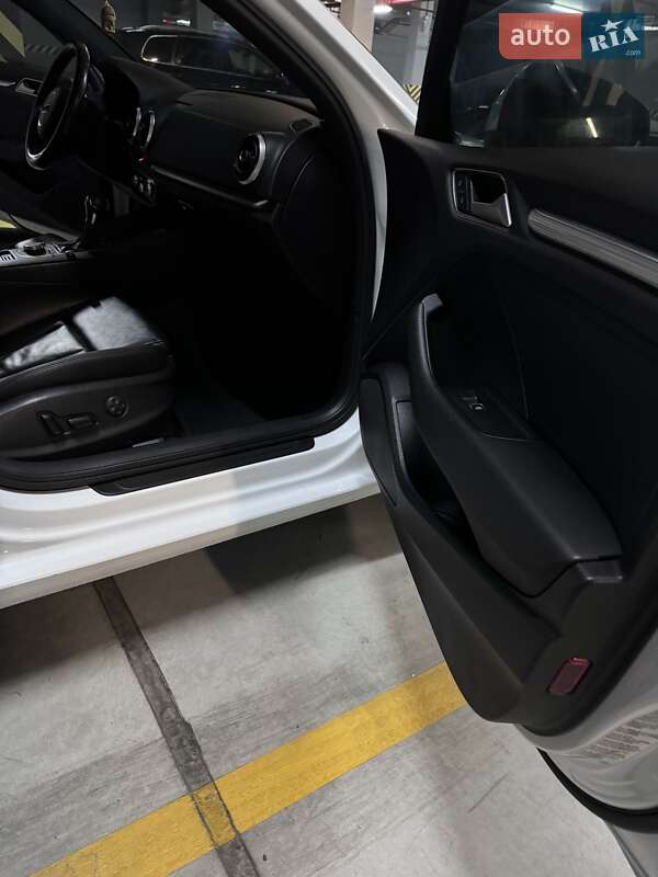 Седан Audi A3 2015 в Одесі