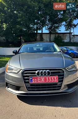 Седан Audi A3 2015 в Львове