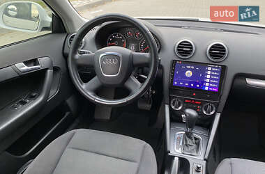 Хетчбек Audi A3 2009 в 