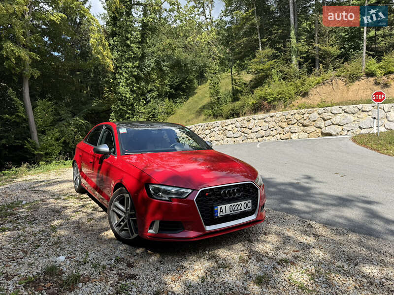 Седан Audi A3 2016 в 