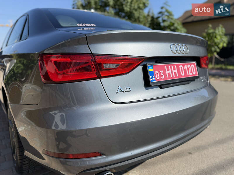 Седан Audi A3 2015 в Києві