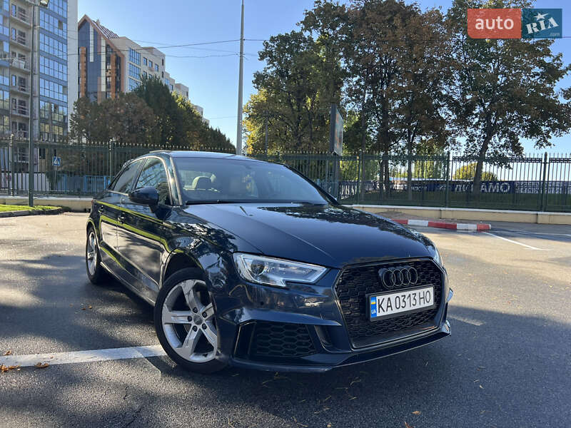 Седан Audi A3 2017 в 