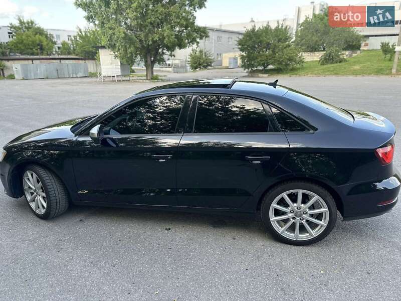 Седан Audi A3 2015 в Харькове