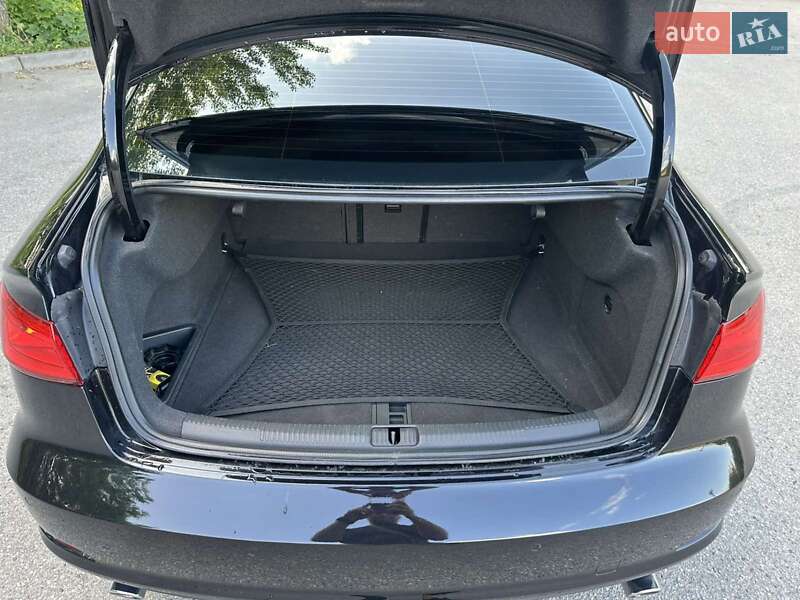 Седан Audi A3 2015 в Харькове