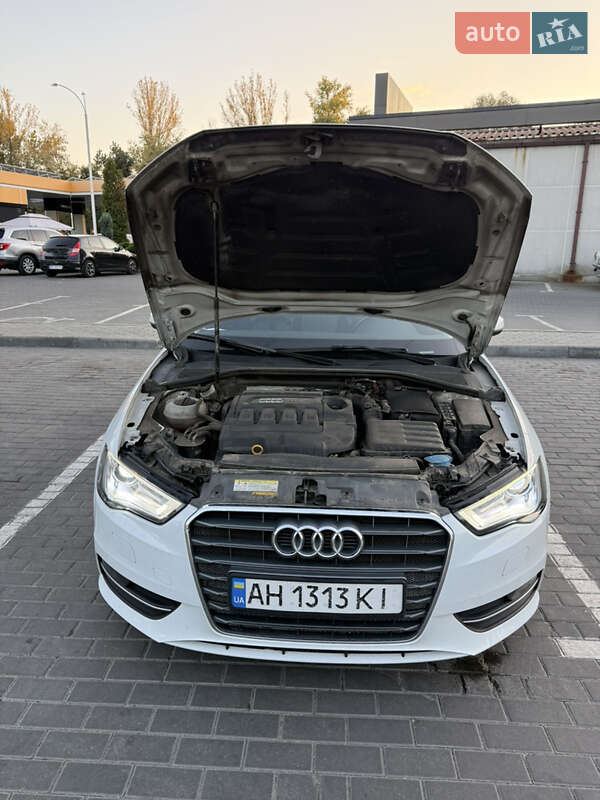 Хэтчбек Audi A3 2015 в Днепре фото 3 Хэтчбек Audi A3 2015 в Днепре