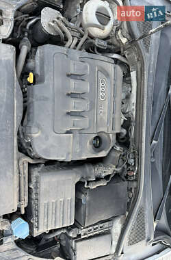 Хэтчбек Audi A3 2015 в 
