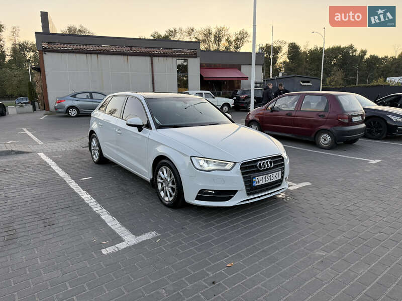 Хэтчбек Audi A3 2015 в Днепре фото 6 Хэтчбек Audi A3 2015 в Днепре