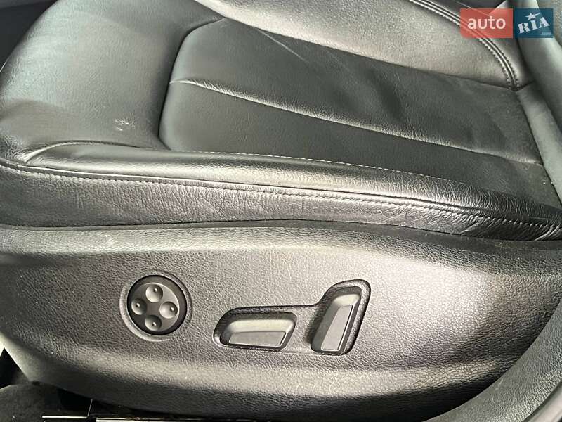 Седан Audi A3 2019 в Одессе