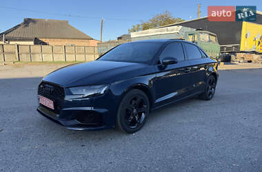 Седан Audi A3 2017 в 