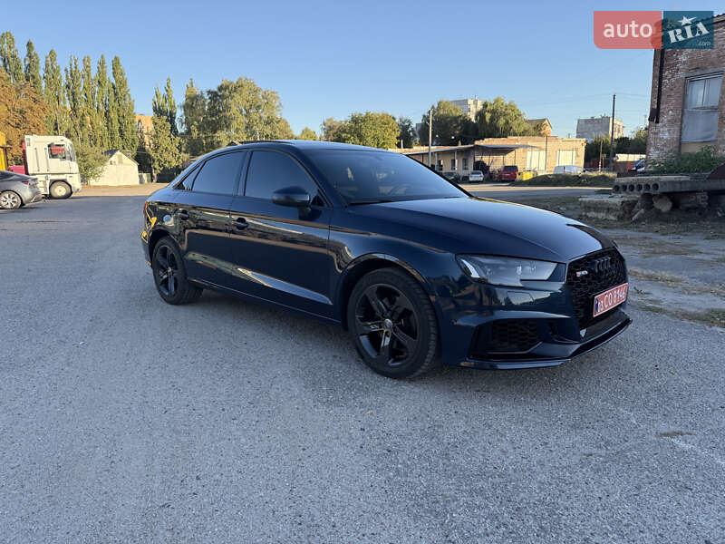 Седан Audi A3 2017 в Пирятині