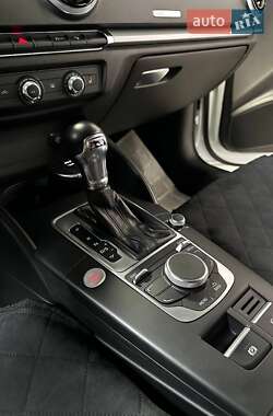 Седан Audi A3 2016 в 