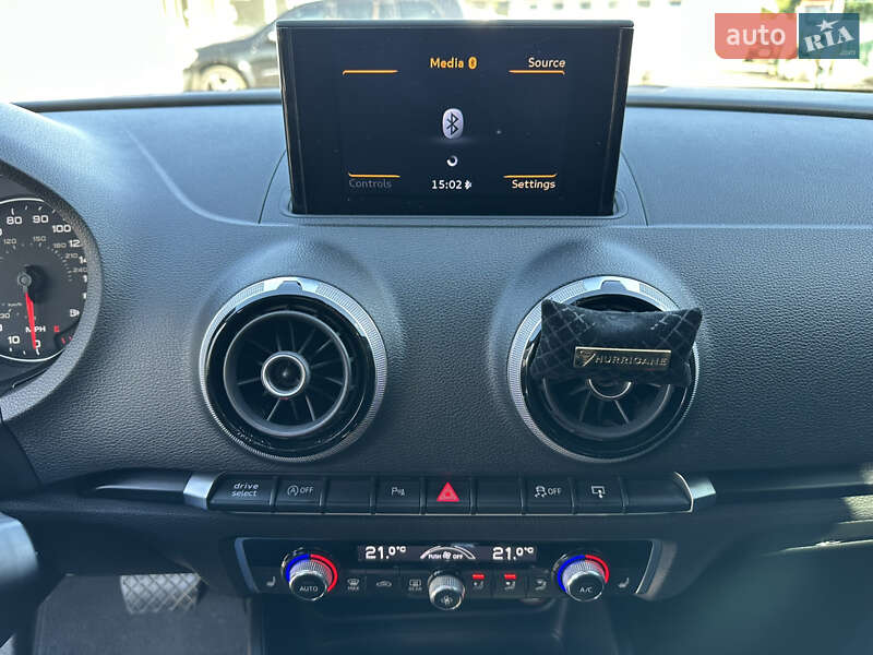 Седан Audi A3 2014 в Киеве