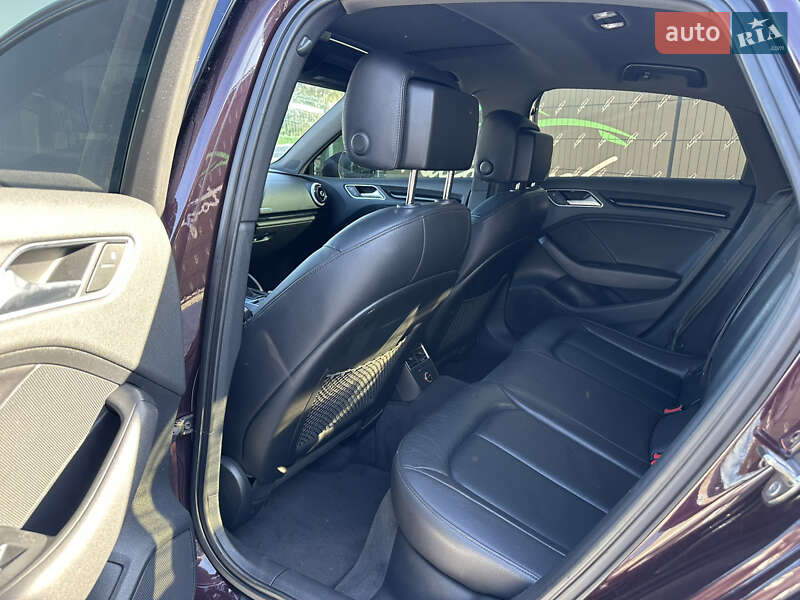 Седан Audi A3 2014 в Киеве