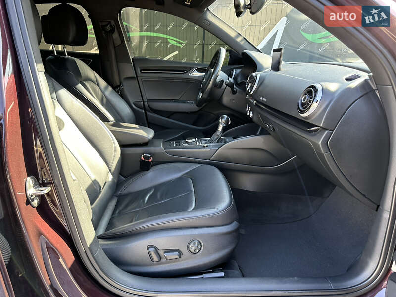 Седан Audi A3 2014 в Киеве