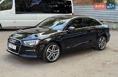Седан Audi A3 2016 в 