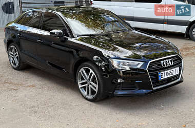 Седан Audi A3 2016 в 