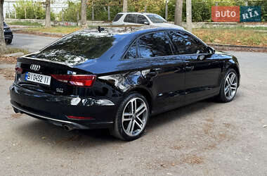 Седан Audi A3 2016 в 