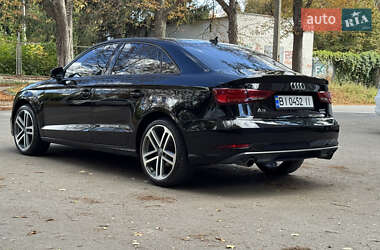 Седан Audi A3 2016 в 