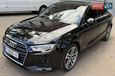Седан Audi A3 2016 в 