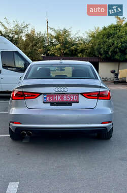 Седан Audi A3 2015 в 