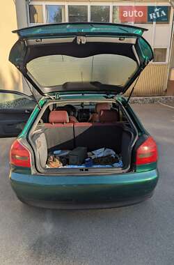 Хетчбек Audi A3 1997 в 