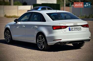 Седан Audi A3 2017 в 