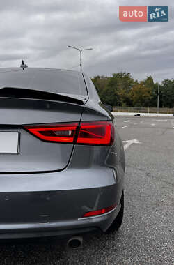 Седан Audi A3 2015 в 