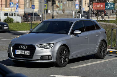 Хэтчбек Audi A3 2018 в Львове