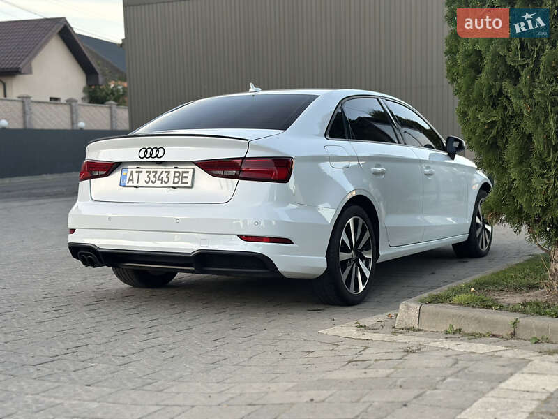 Седан Audi A3 2017 в Івано-Франківську