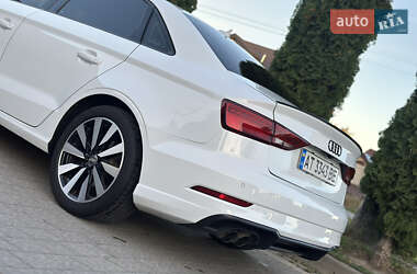 Седан Audi A3 2017 в Ивано-Франковске
