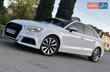 Седан Audi A3 2017 в Ивано-Франковске