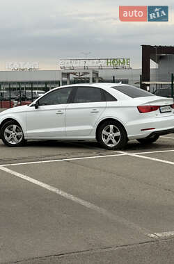 Седан Audi A3 2015 в 