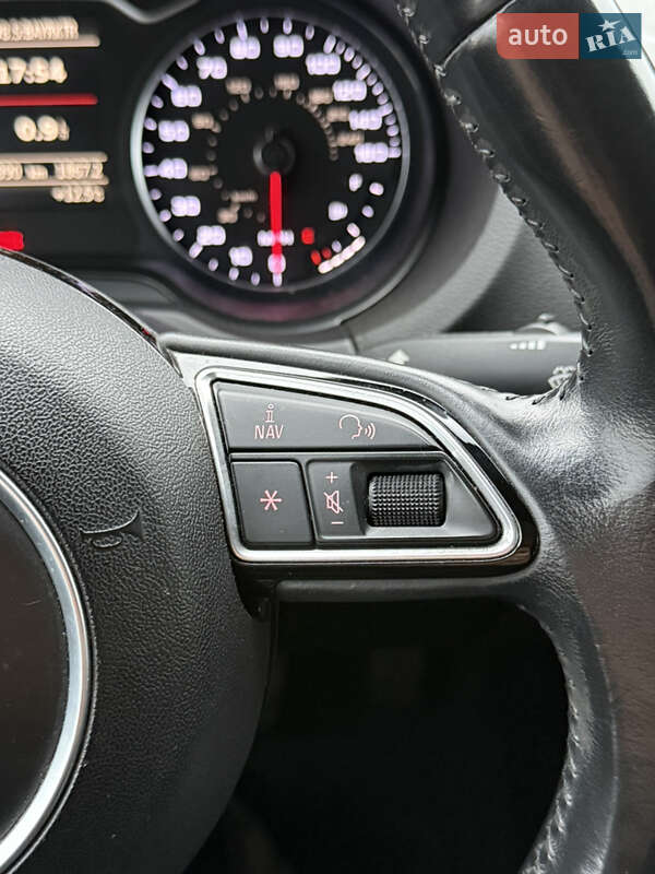 Седан Audi A3 2015 в Киеве