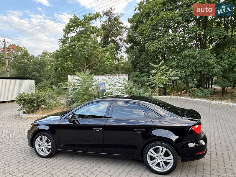 Седан Audi A3 2014 в Одессе